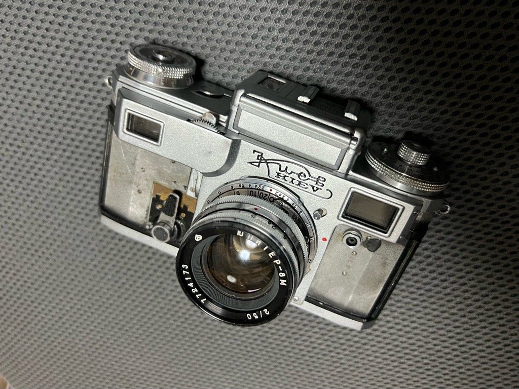 コスパ抜群のゾナー型レンズ、JUPITER-8M 50mm F2 ※キエフマウント