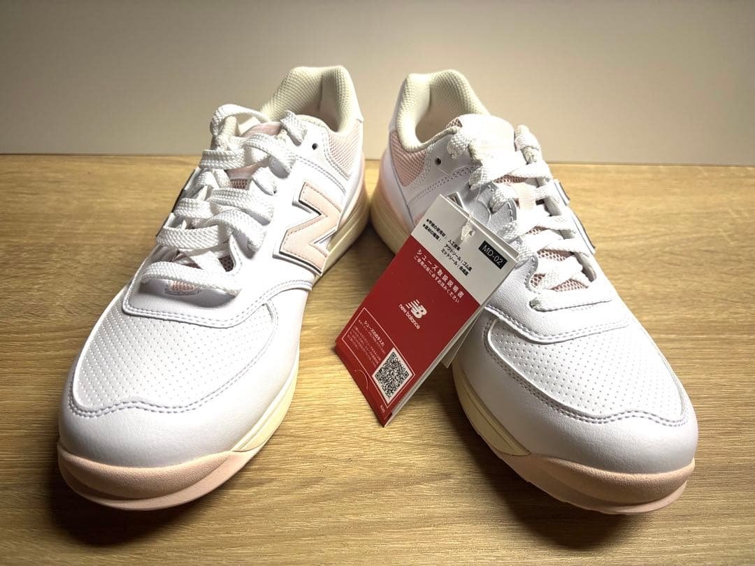 未使用 24.5cm 2Eニューバランスゴルフシューズ WGS574B3ホワイト